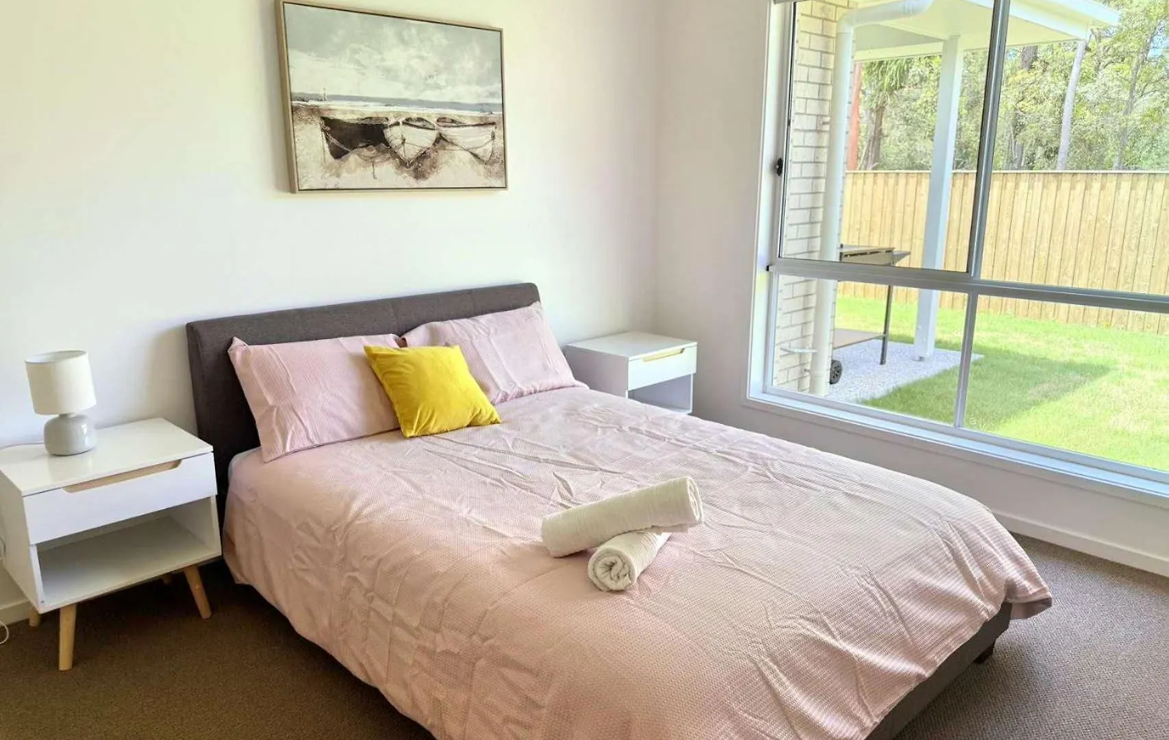 Brand New Home - Spacious Family Retreat Park Ridge 0*,  Australia